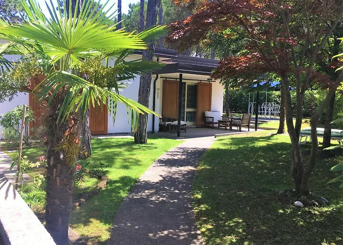 Vila Bibione Pineda With Porch And Garden